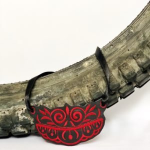collar reciclado Black Carmen